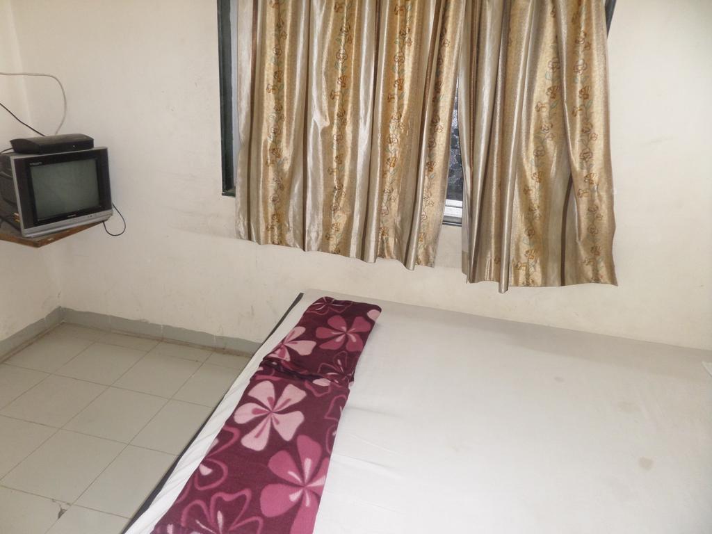 Indradeep Executive Hotel Aurangabad  Room photo