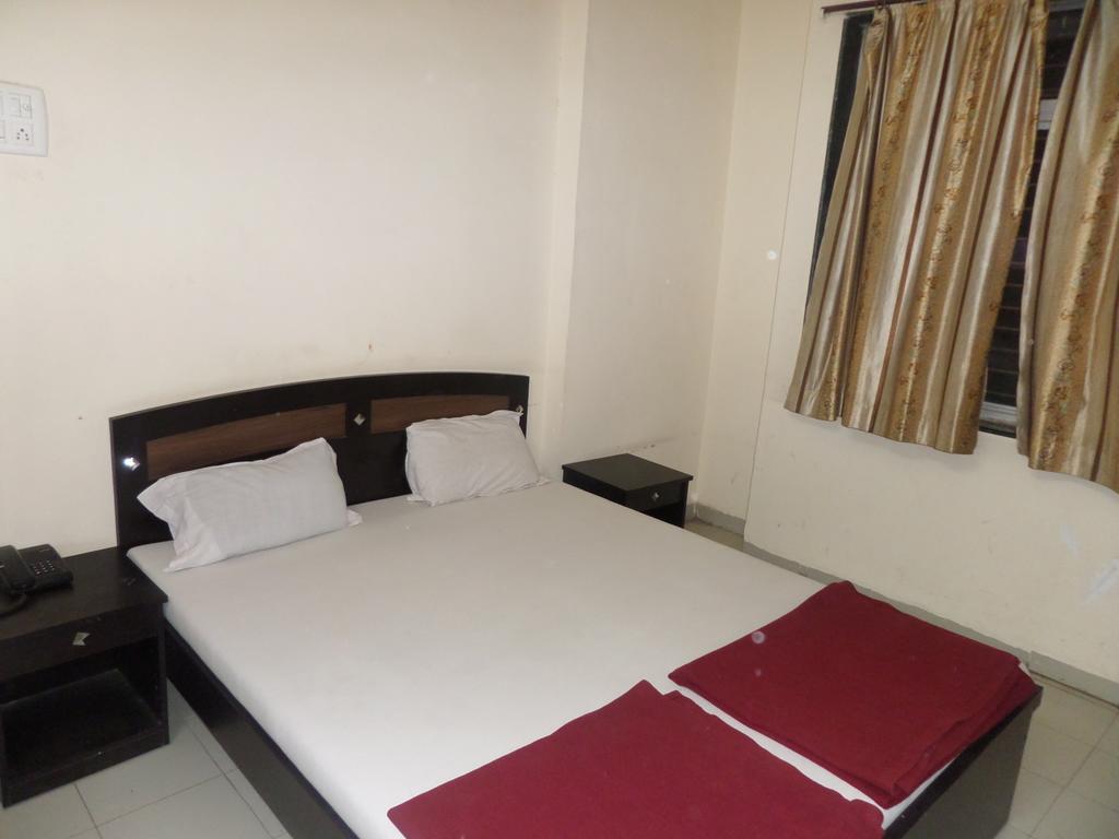 Indradeep Executive Hotel Aurangabad  Room photo