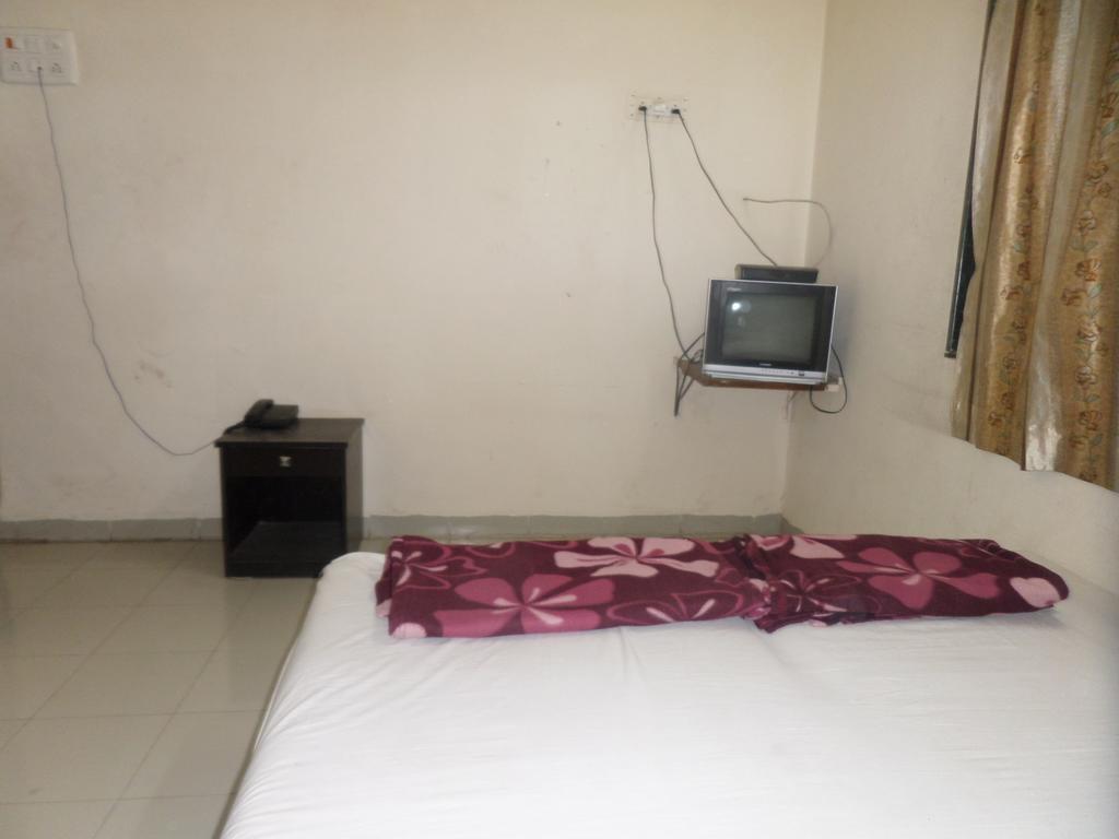 Indradeep Executive Hotel Aurangabad  Room photo
